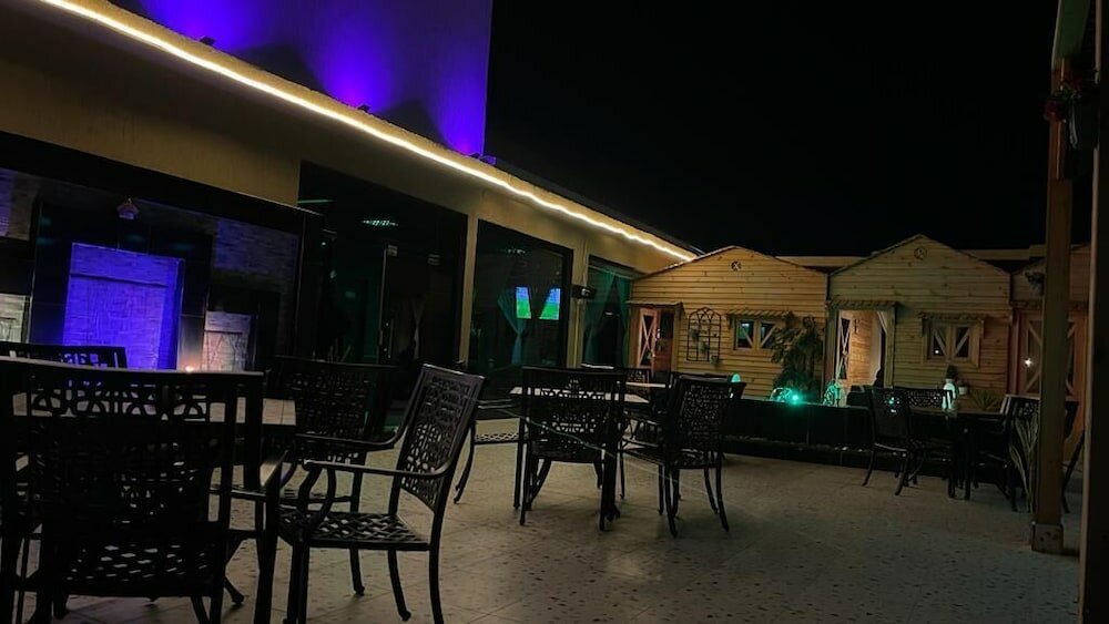 Фото Green Hills Hotel