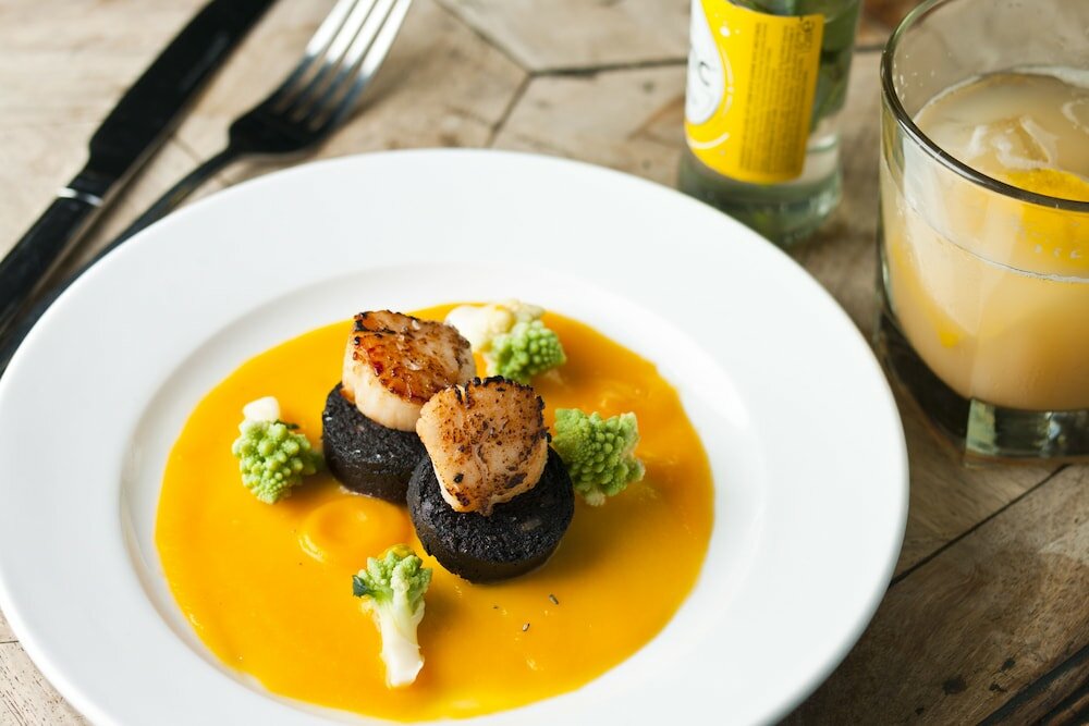 Фото Westow House