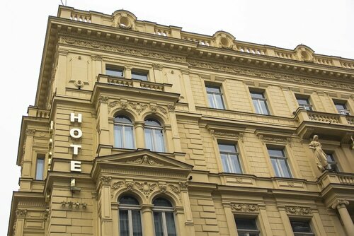 Гостиница Boutique Hotel Seven Days Prague в Праге