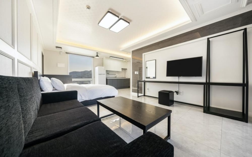 Фото Yeosu Little Forest Pension