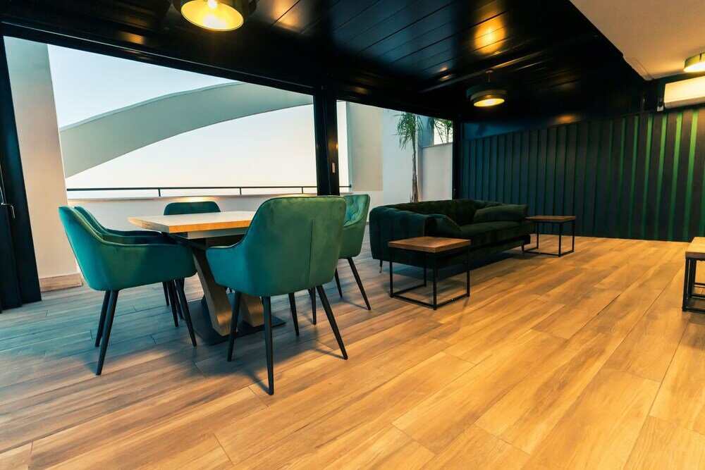 Фото Tower Beach Suite