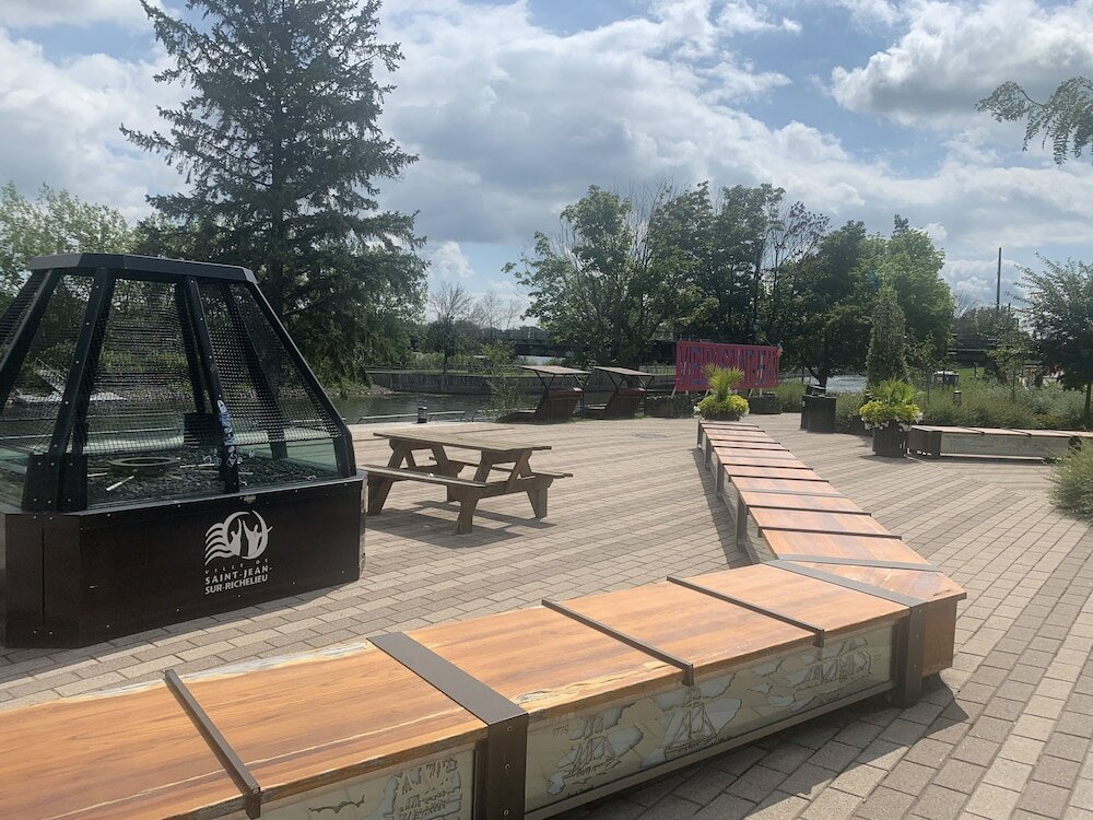 Фото Flotel St-Jean-Sur-Richelieu