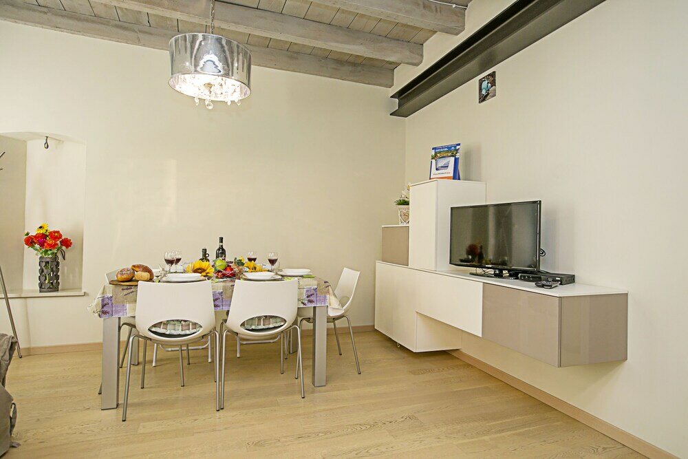 Фото Residenza Il Cavaliere del Lago