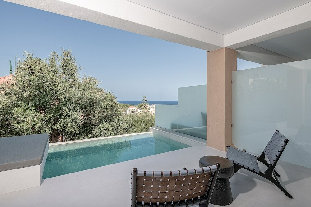 Фото Nuovo Luxury Suites
