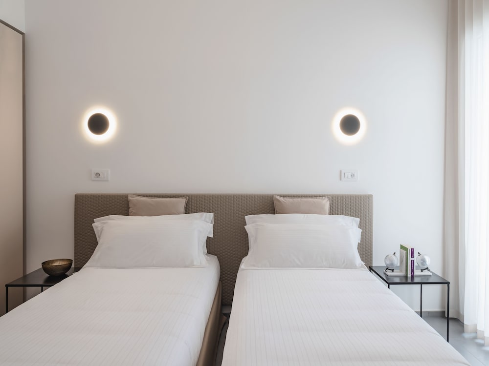 Фото Living u HomeSuites