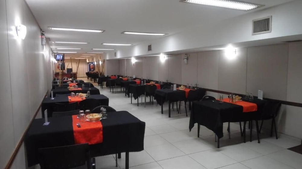 Фото Hotel Adrazi