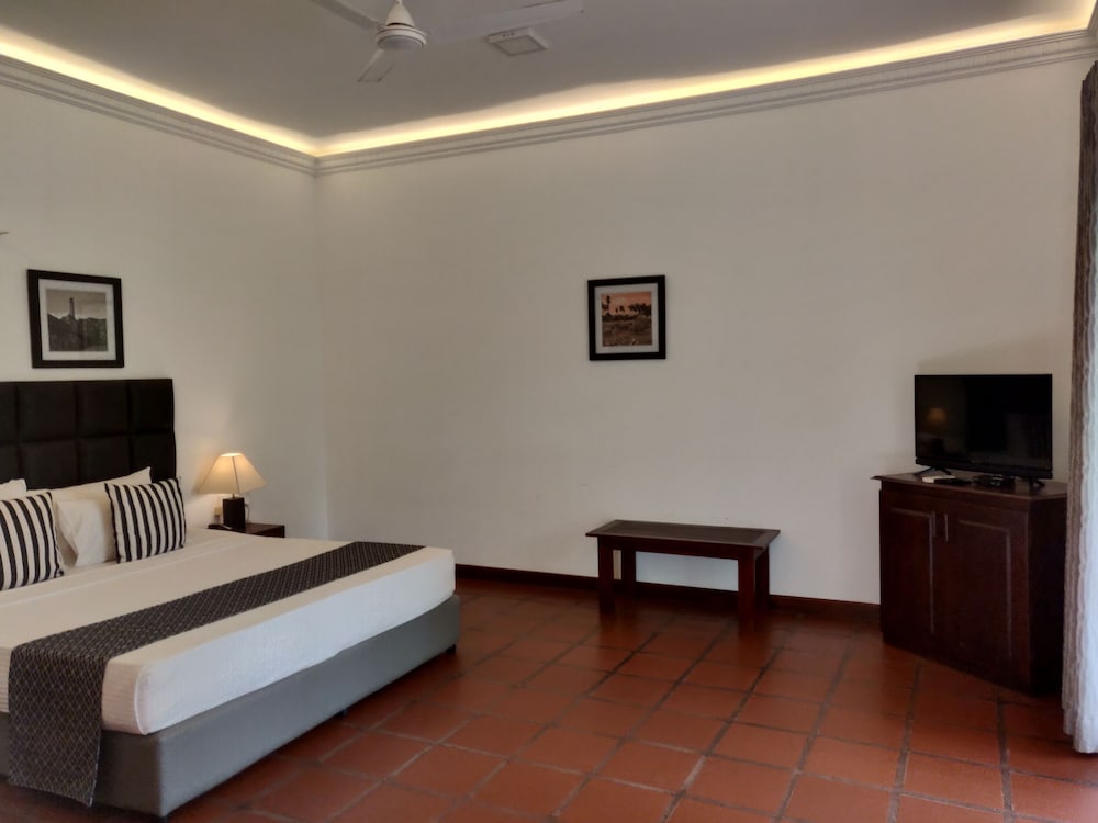 Фото Oreeka - Katunayake Airport Transit Hotels