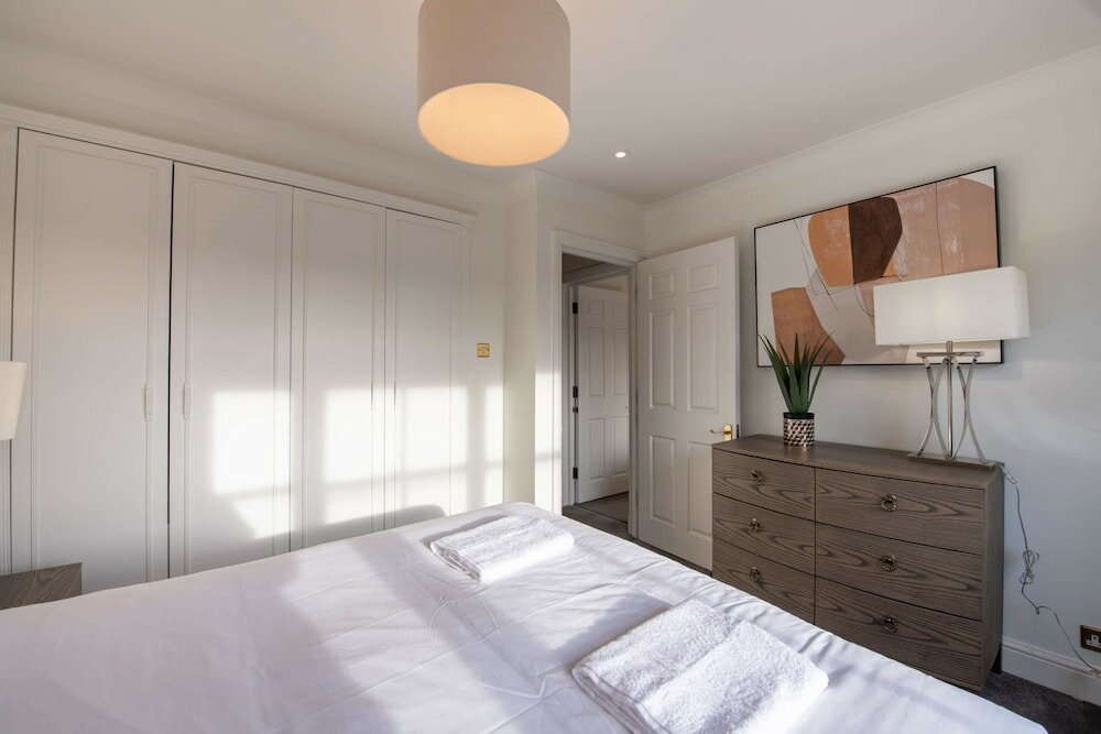 Фото Somerset Court Apartments