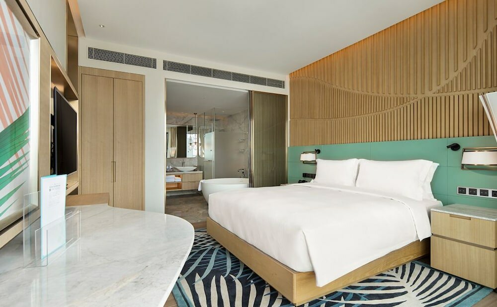 Фото Hilton Garden Inn Sanya