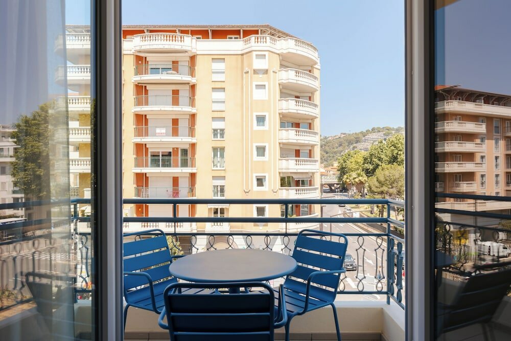 Фото Yelo Promenade powered by Sonder