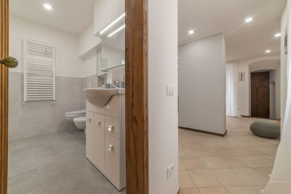 Фото Montecitorio Lovely Apartment