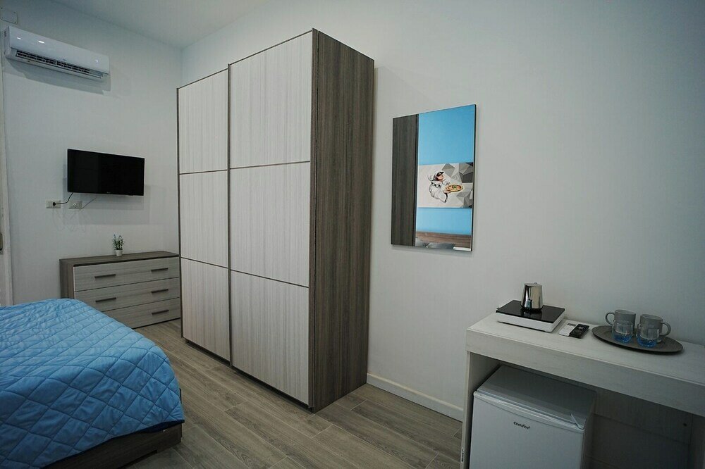 Фото Just Like Home