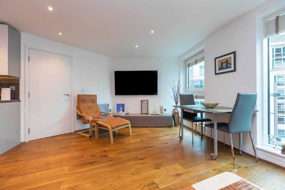 Фото Stylish 1bd High Rise Flat - Vauxhall