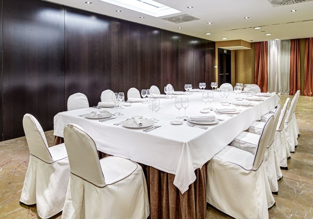 Фото Sercotel Puerta de la Catedral