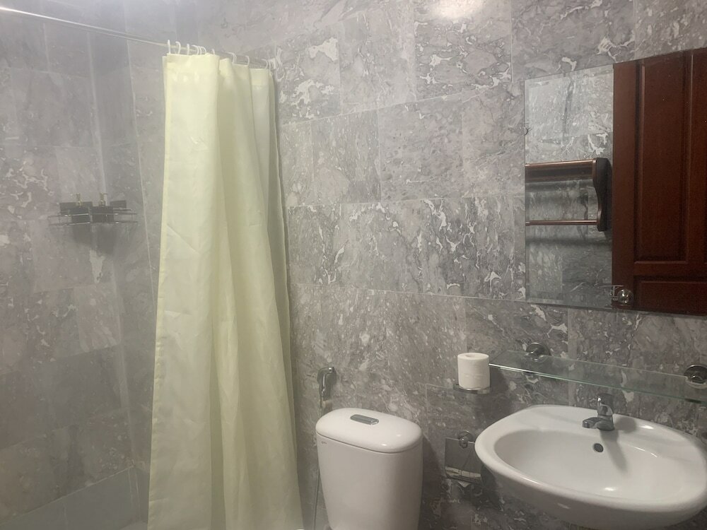 Фото Central Beach Hotel - Hostel