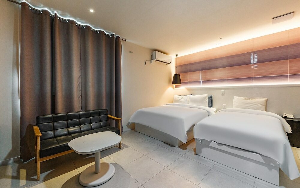 Фото Tiamo Hotel Yeosu