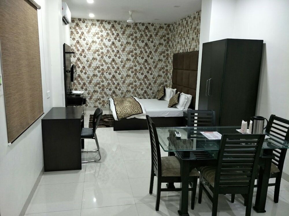 Фото Hotel Mandakini Lush