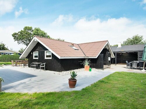 Гостиница 4 Person Holiday Home in Esbjerg V в Эсбьерге