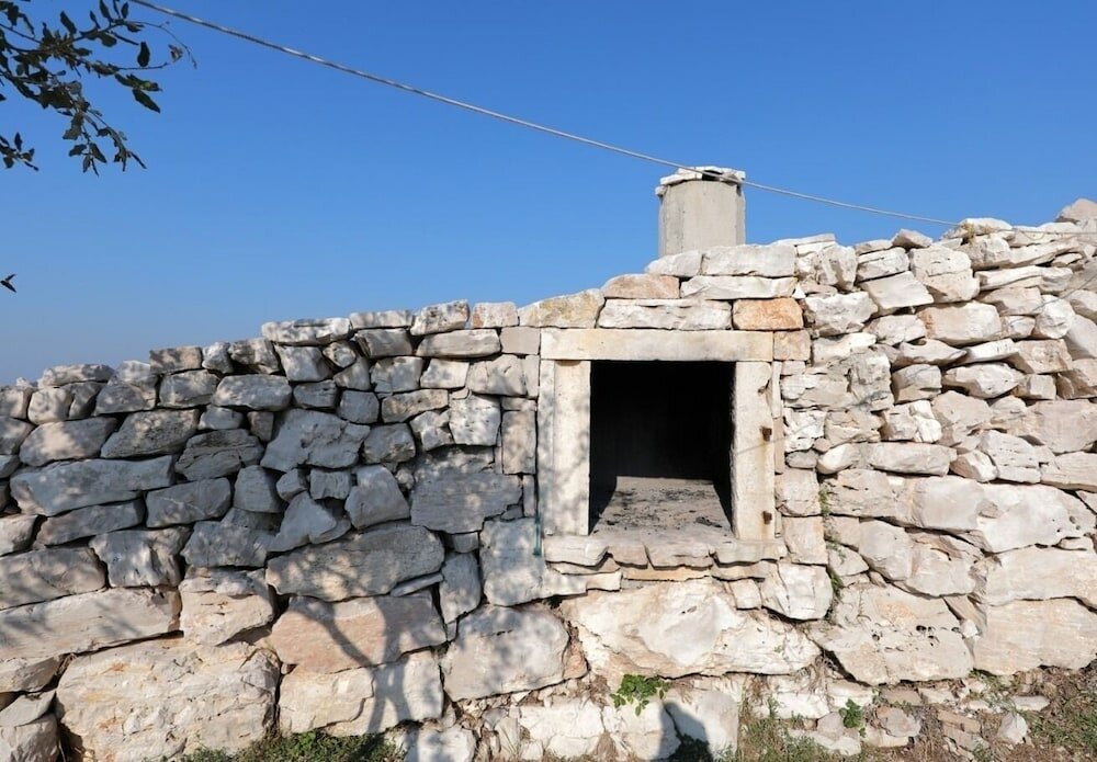 Фото Mari - Whole Island for you - H