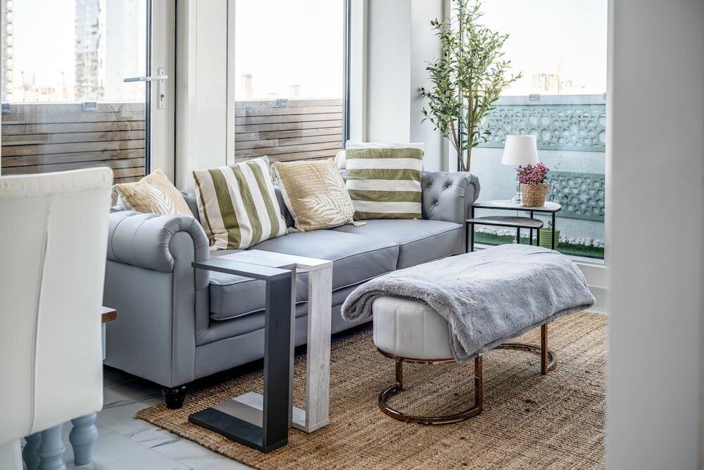 Фото Canary Wharf Retreat With Free Secure Parking