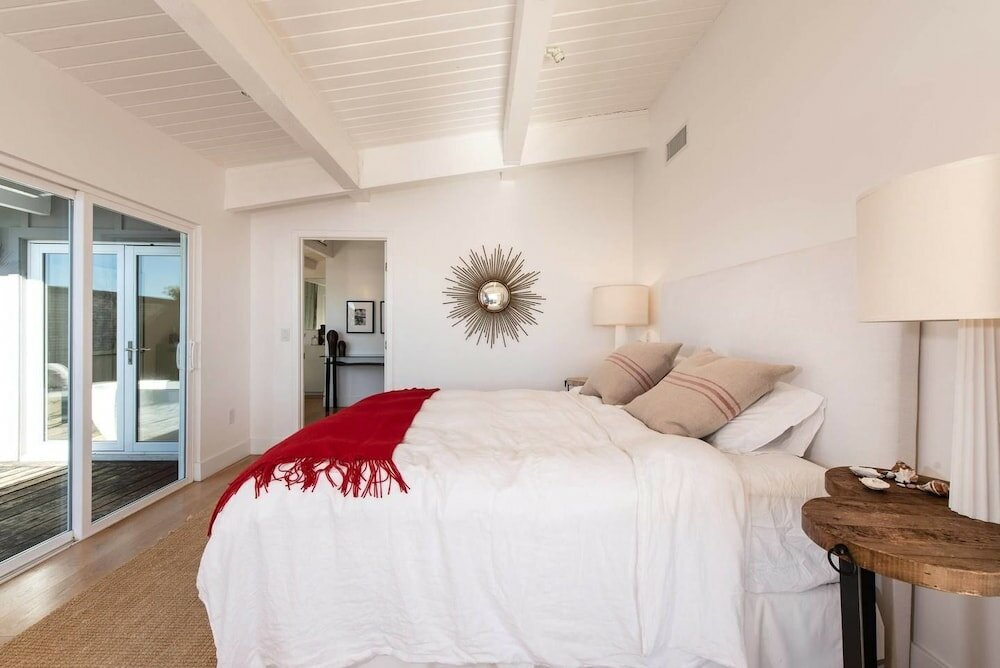 Фото Beautifully Designed Palos Verdes Villa w Private Beach and Stunning Views