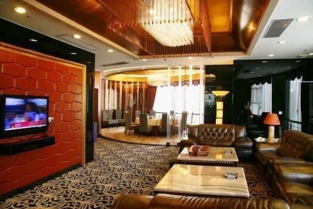 Фото Huaweida Hotel