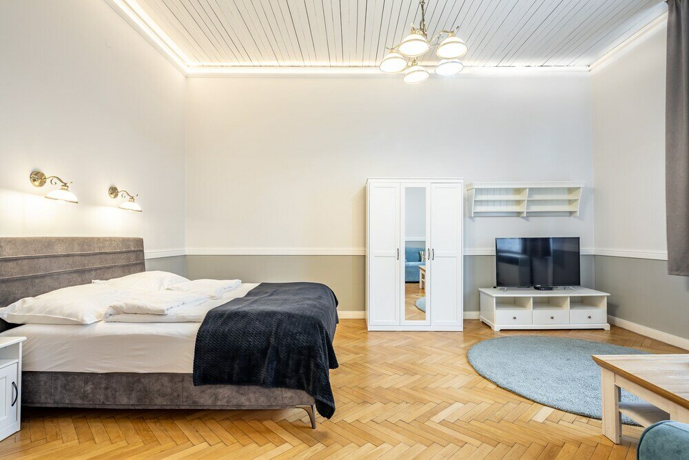 Фото Luxurious Apartment At City Center