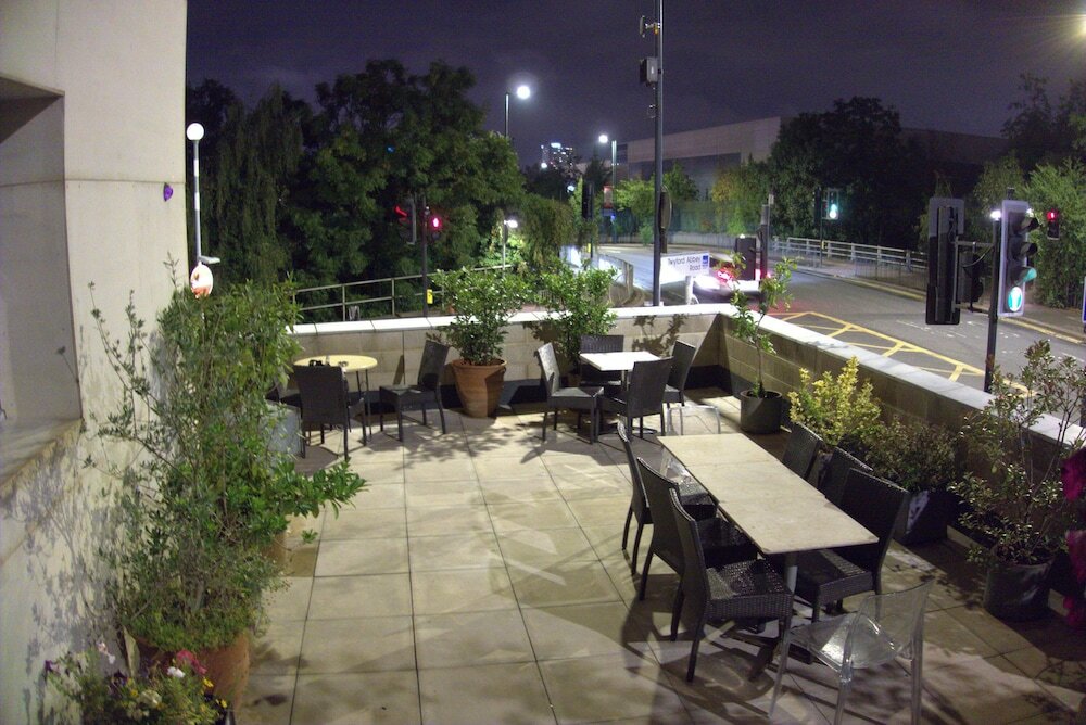 Фото Abbey Point Hotel