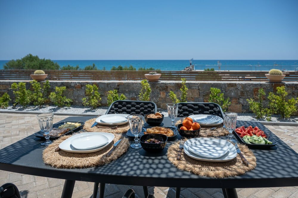 Фото Mneme Suites & Villas