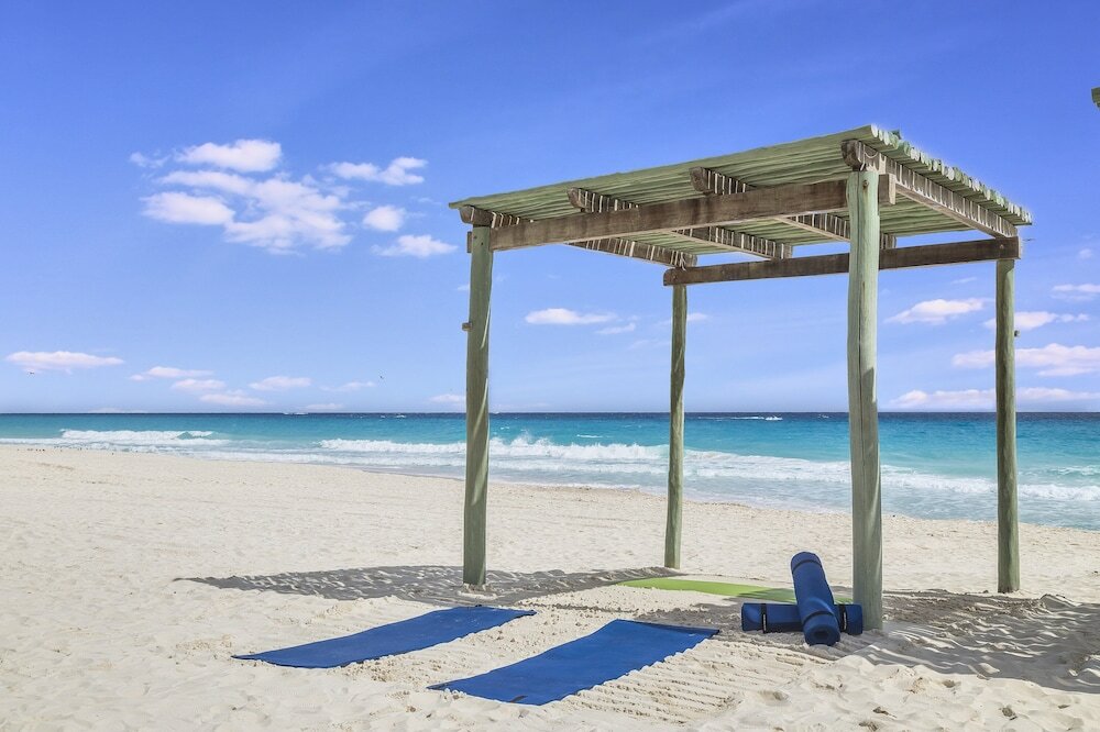 Фото Live Aqua Beach Resort Cancún - Adults Only - All Inclusive