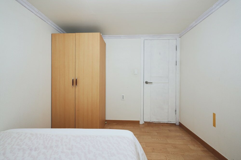 Фото Myeongdong Station 2Min House