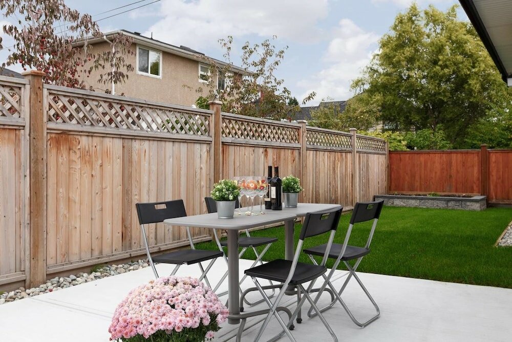 Фото Private and Cozy 2bdr 2ba Home in Kitsilano