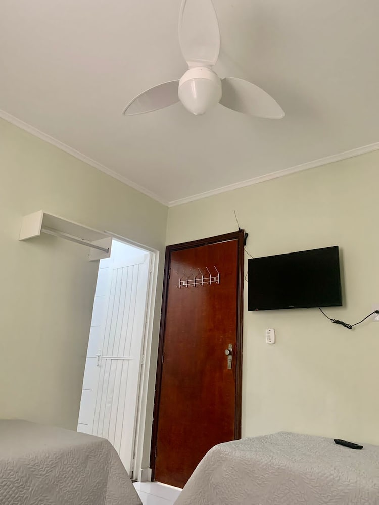 Фото Pousada Vila Universitaria