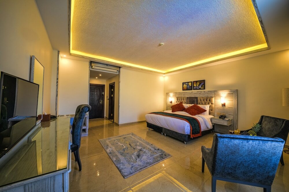 Фото Petra Canyon Hotel