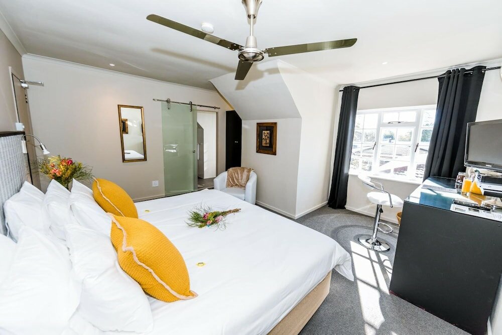 Фото Le Petit Chateau