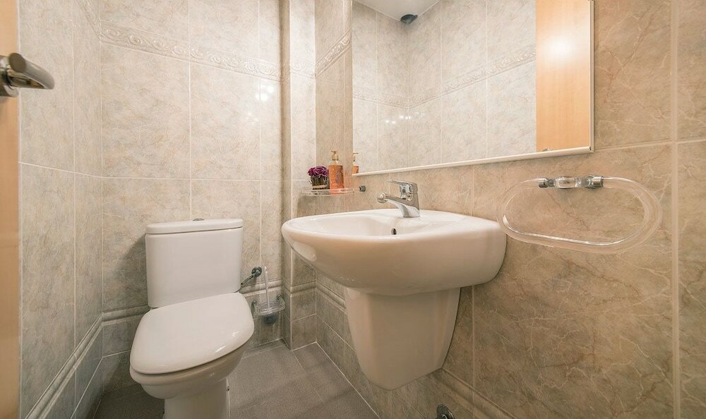 Фото Apartamentos Montserrat