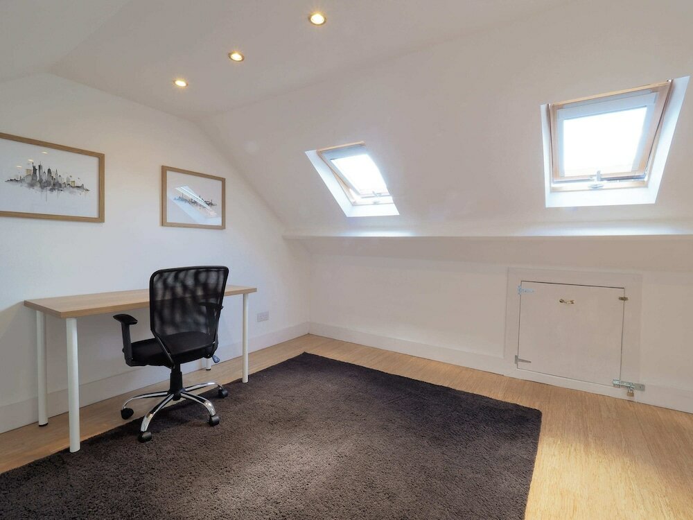 Фото Herbert Road