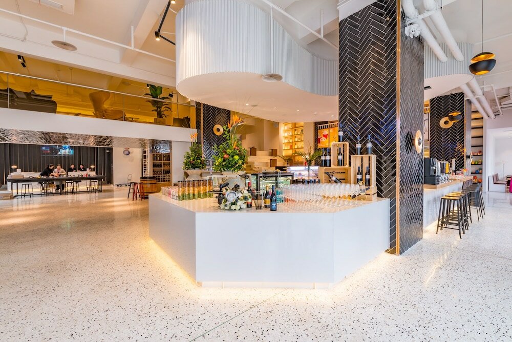 Фото Rezen Sunbow Hotel