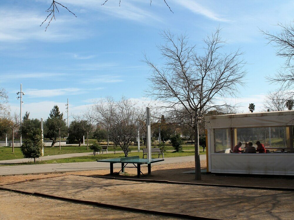 Фото Suitur beach apartment with pool