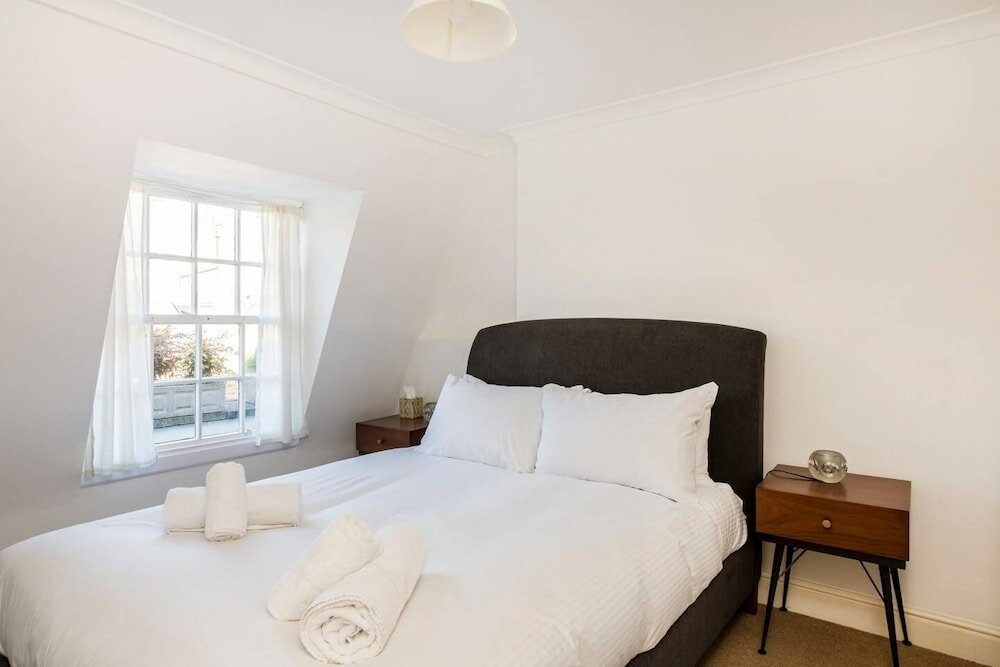 Фото Beautiful 2-bed Flat, Notting Hill