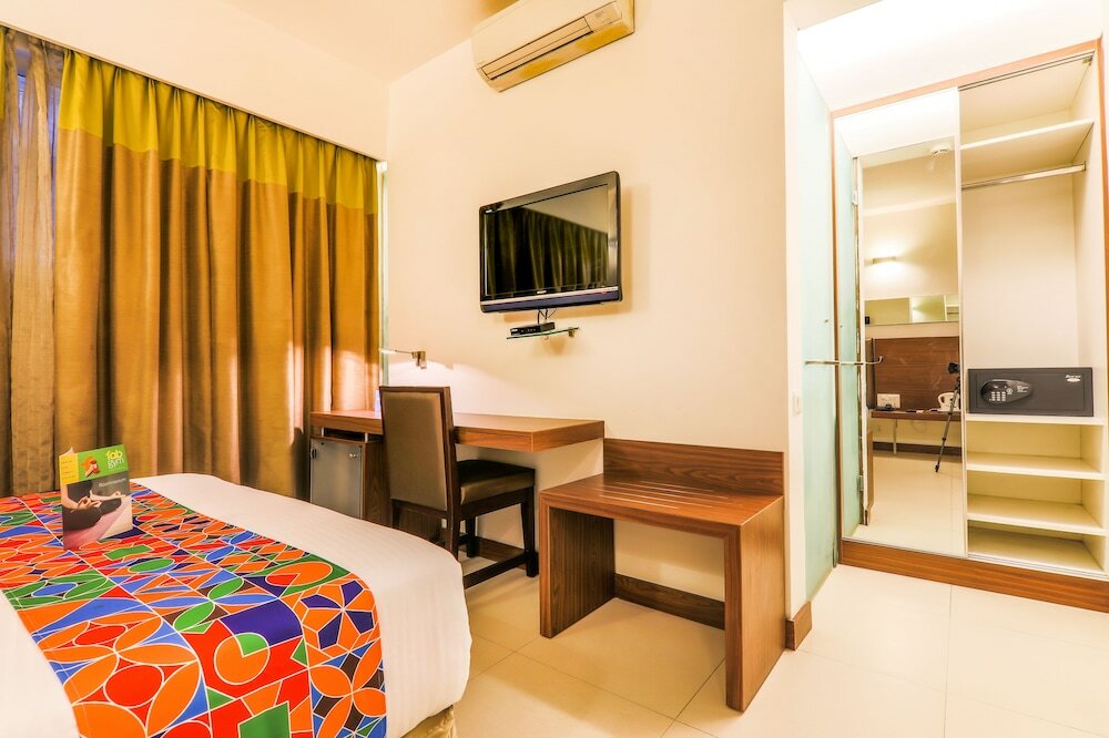 Фото FabHotel Urban