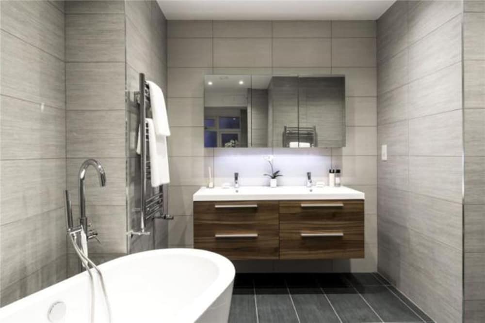 Фото Kensington Court by Lime Street