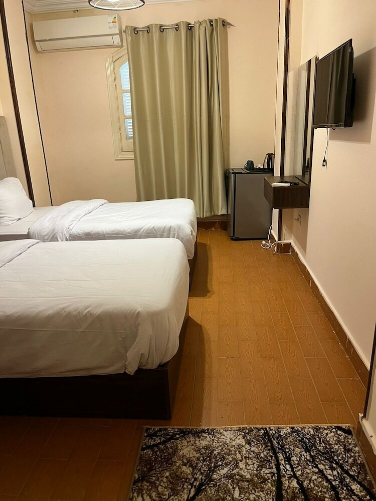 Фото King Badr pyramids inn