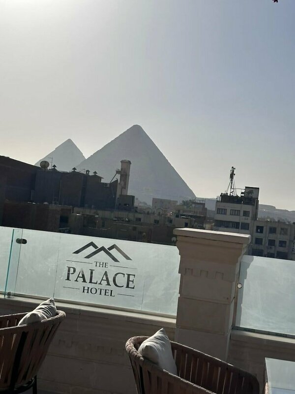 Гостиница The Palace Pyramids inn