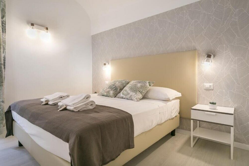 Фото White Candia Guesthouse