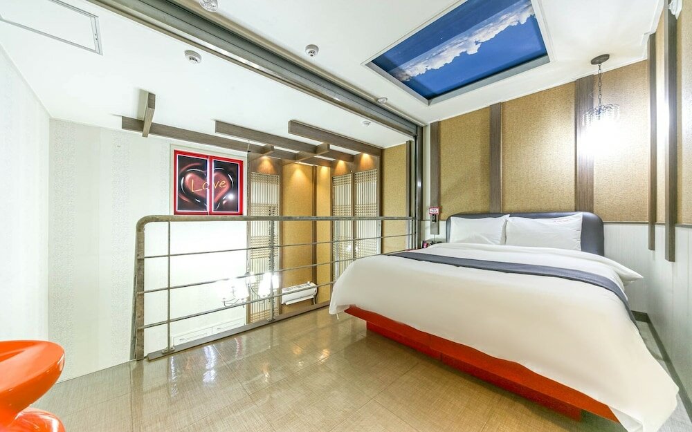 Фото Pohang Haedodong Olleh Motel