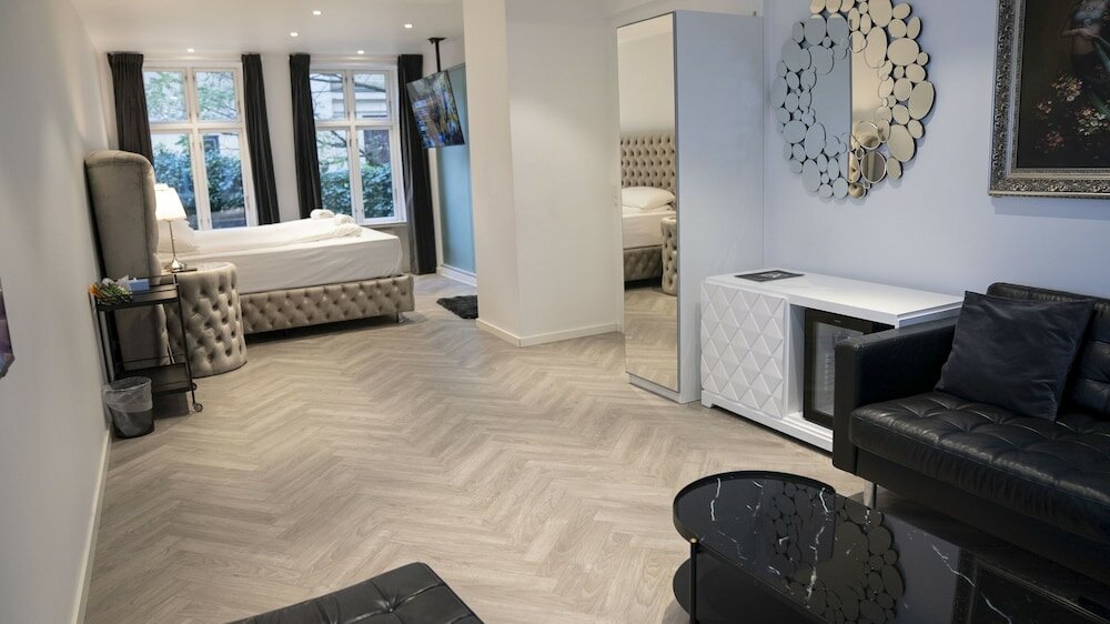 Фото A Hotels City