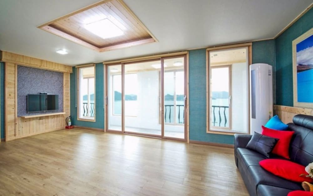 Фото Yeosu The Sea of Counting Stars Pension