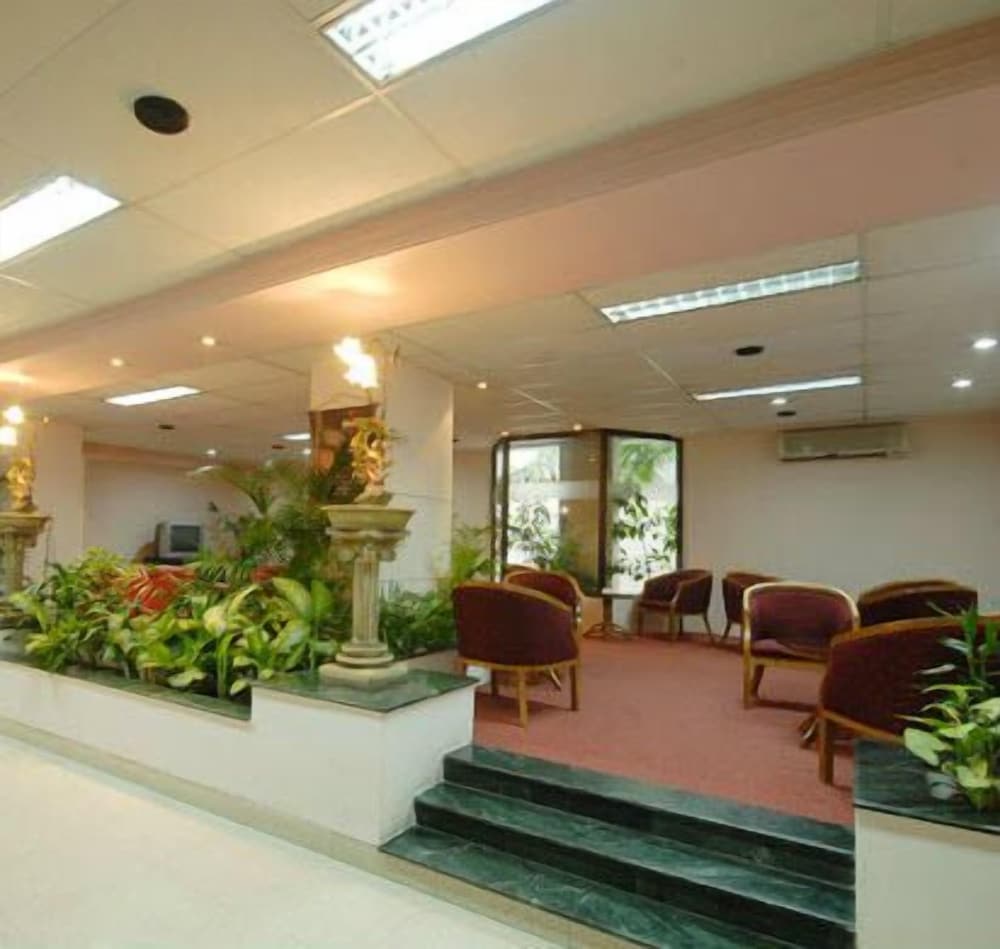 Фото отеля 2