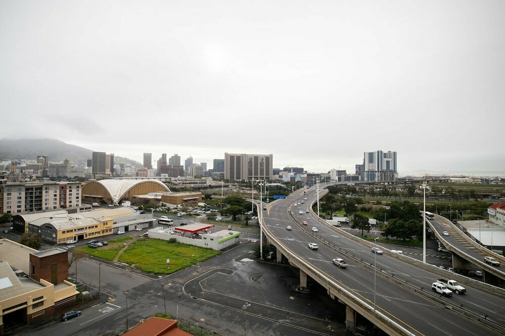 Short-term housing rental Chapel Towers City Centre, Capetown, photo